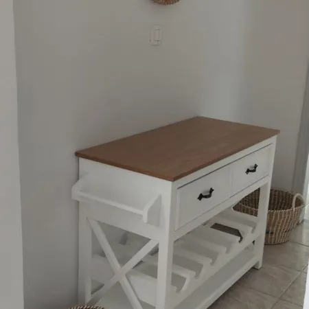 Nikos Apartamento