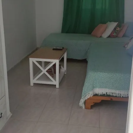 Nikos * Livadia (Tilos)