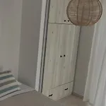 Nikos