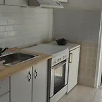 Nikos