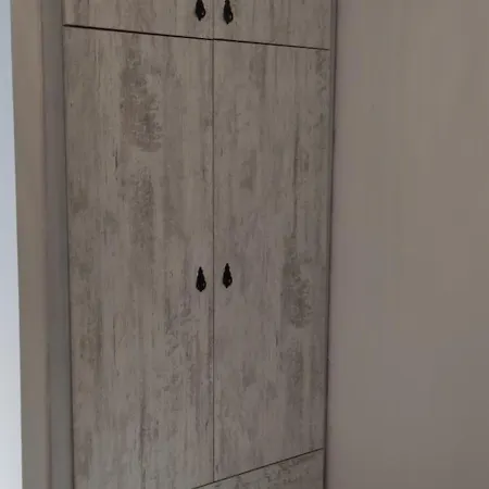 Nikos Livadia (Tilos)