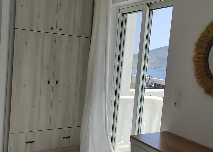 Nikos * Livadia (Tilos)