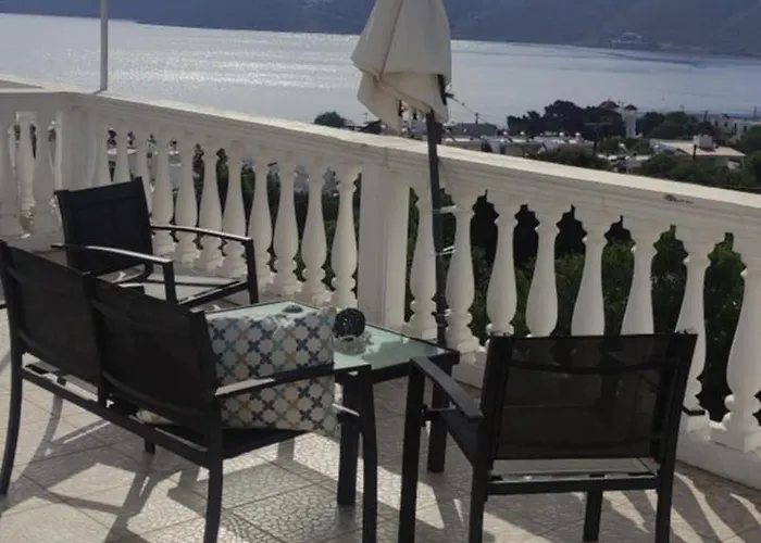 Nikos Livadia (Tilos)